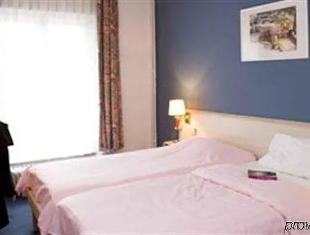 Paul & Pia - Welcome Hotel