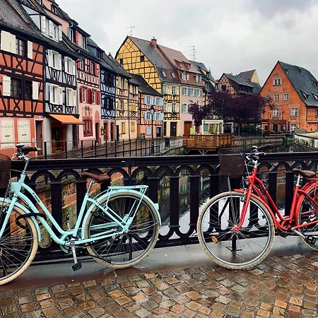 PAUL&PIA - Welcome Home Hotel