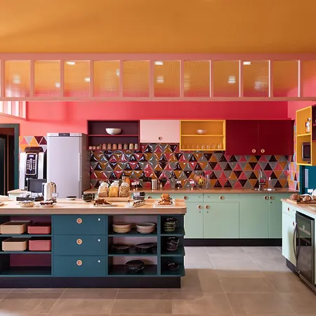 PAUL&PIA - Welcome Home Hotel Hotel 3*