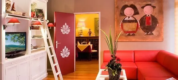 Paul & Pia By Collection - Welcome